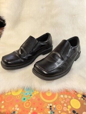 Smart Fit "Daniel" Boys/Youth Leather Slip-on Dress Loafer